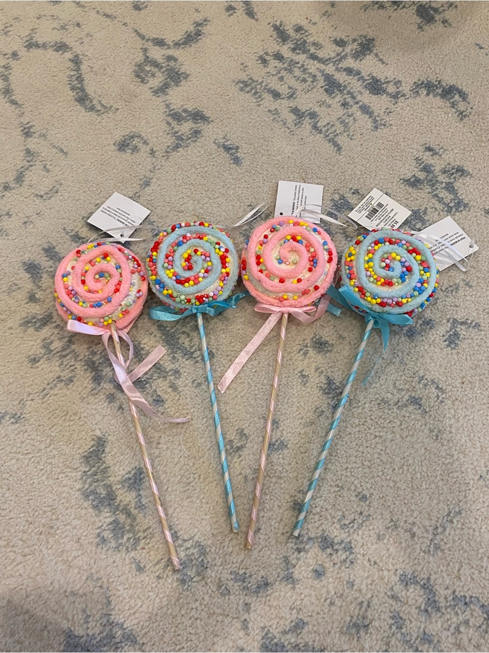 New Christmas lollipops lot of 4 sweets and treats Sprinkles Pastel